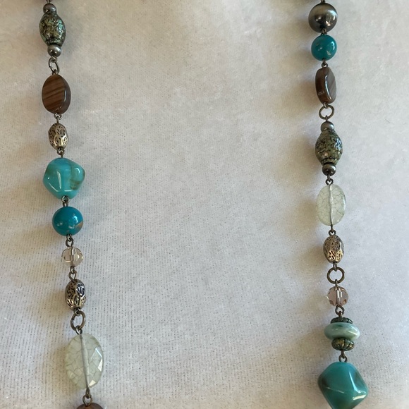 Long unique Premier Designs Necklace with very unique beads - Picture 11 of 11